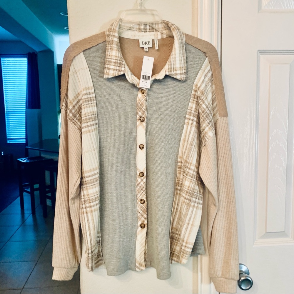 BKE Pieced Thermal Boyfriend Shirt Size M - Picture 2 of 4